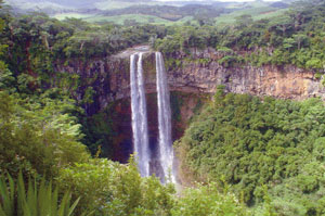 Photo 2: Tamarin Falls, Mauritius by Heather MacArthur (third place in Places category)