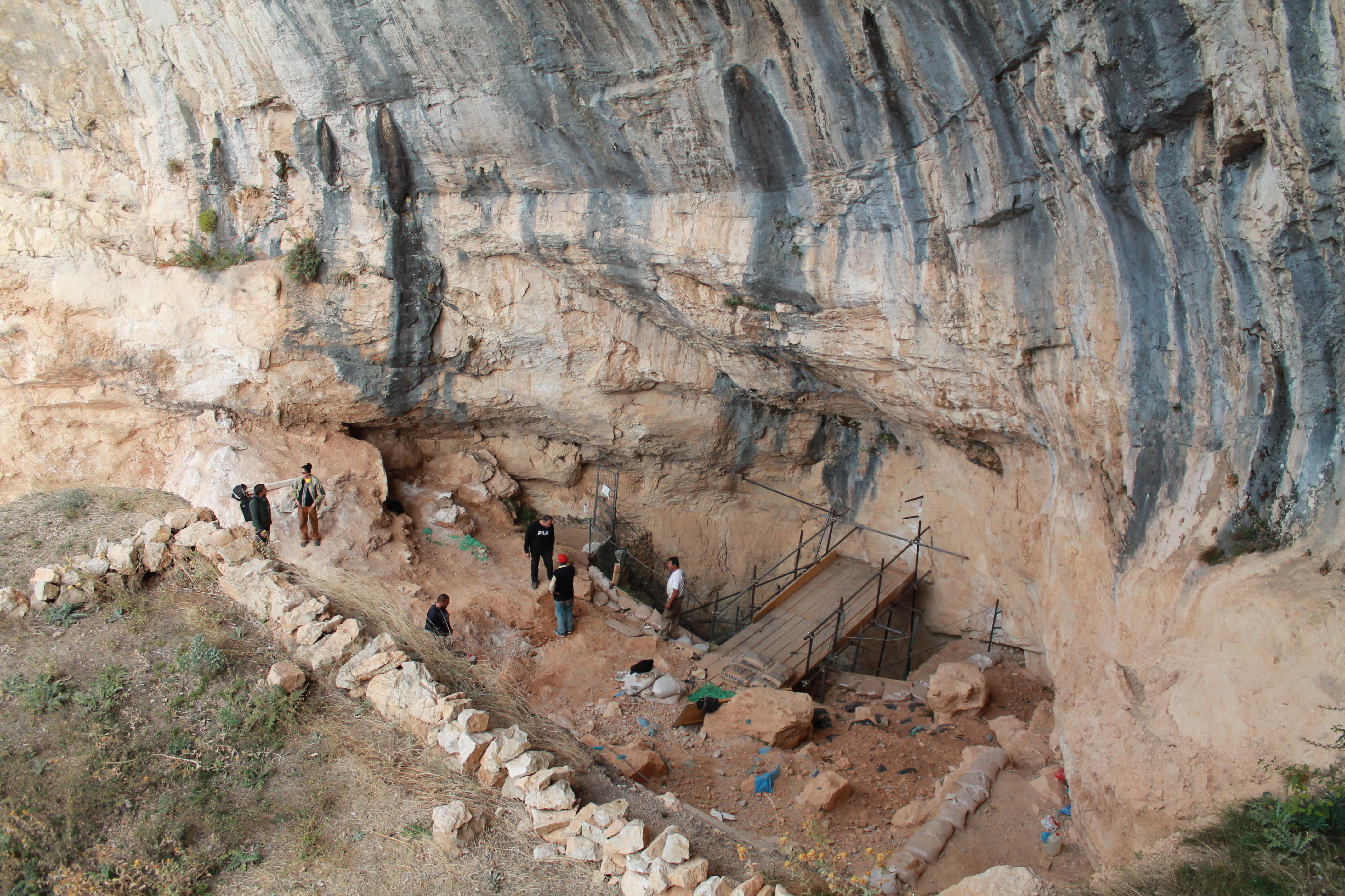 Crvena Stijena excavations