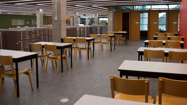 Tables and chairs at Bata Library