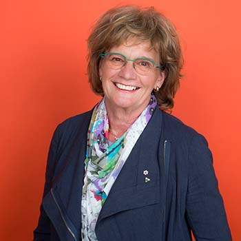 Headshot of Guest Lecturer Linda Schuyler