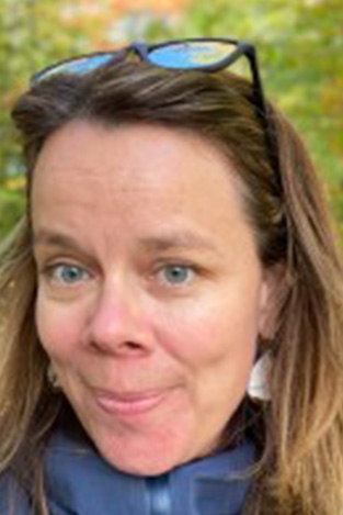 Headshot of Jennifer Bates