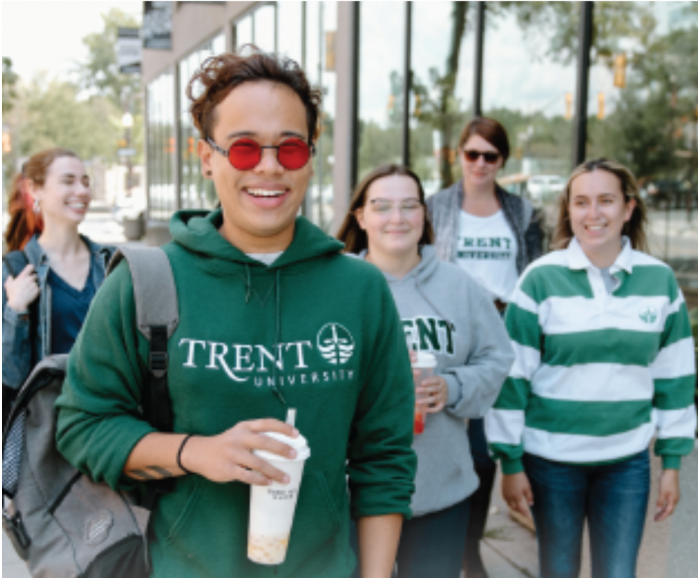 students walking toward camera 