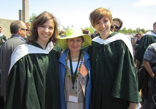 Inaugural Provost's Award for Academic Support Staff Presented to Katherine Curle