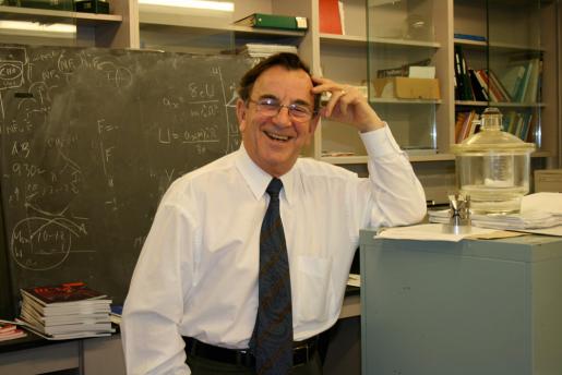 Decades-Long Rosetta Comet Landing Comes to Fruition with Help from Trent Prof