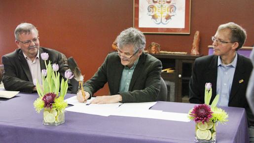 Jim Madder (left) with Leo Groarke (centre) and Derek Sagima (right)