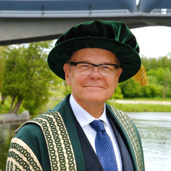 Don Tapscott
