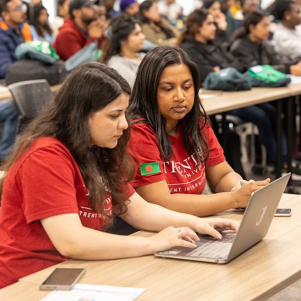 International students working together