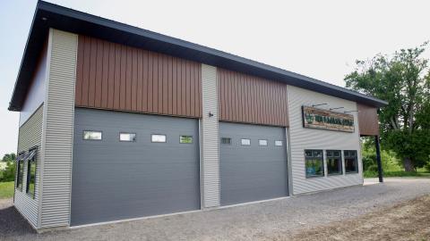Driveshed