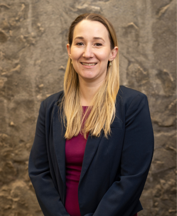 Stephanie Tobin Front Facing