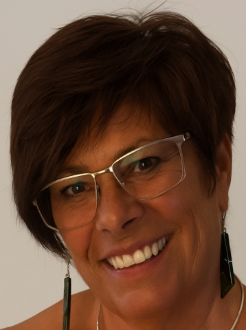 Picture of Laraine Hale